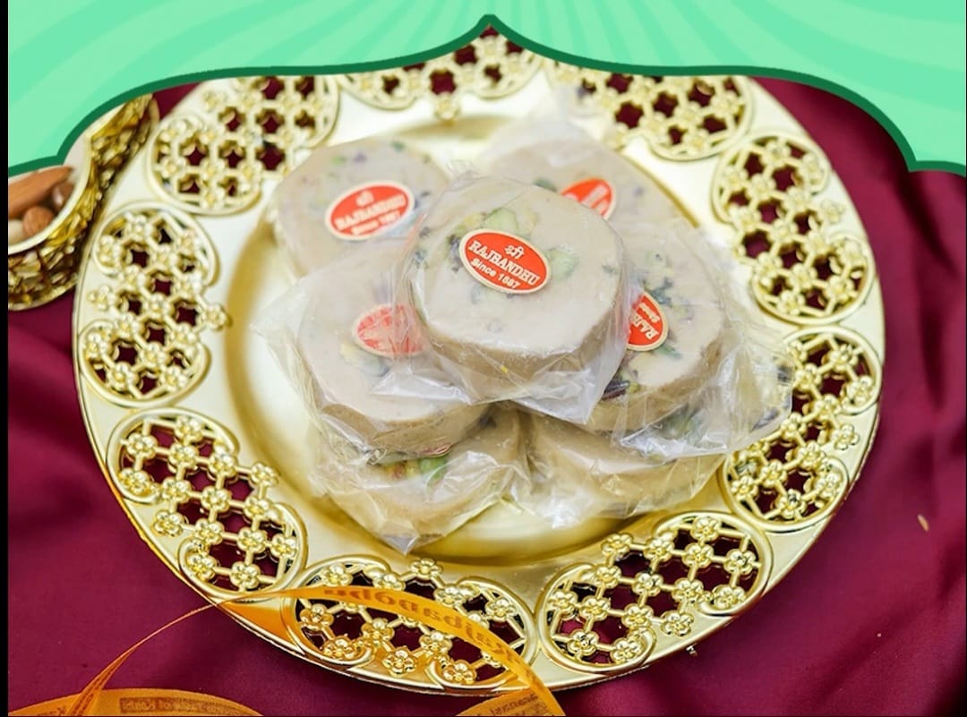 Kaju Pista Sweets / Barfi Roll